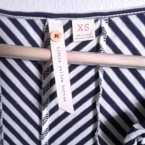 Vintage Y2K Little Yellow Button (Anthropologie) Chevron Flower Blouse - XS - Picture 6 of 9